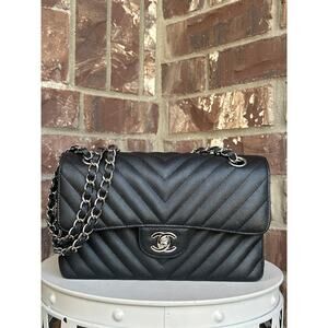 Chanel Classic Double Flap Bag Chevron Caviar Small 33324